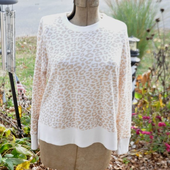 Time and Tru Tops - 3/$15 Time and True Size 8-10 Animal Print Top - must bundle
